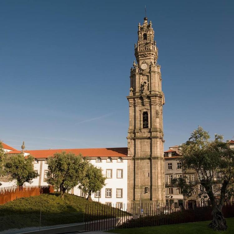 Clérigos Church