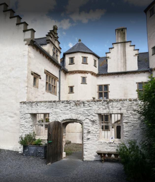 Plas Mawr