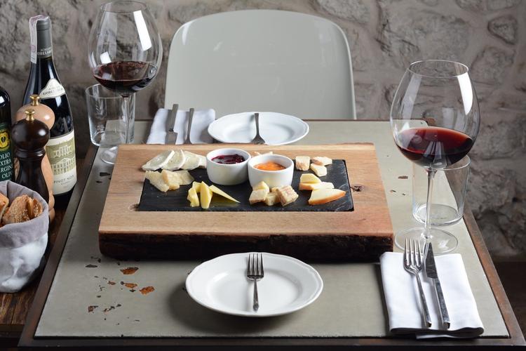 L Concept 13 Bar & Restaurant