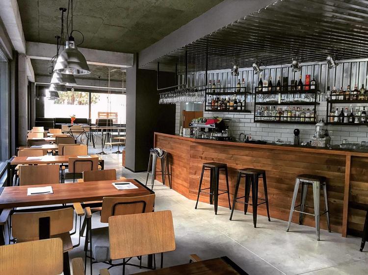 Kantina Bar