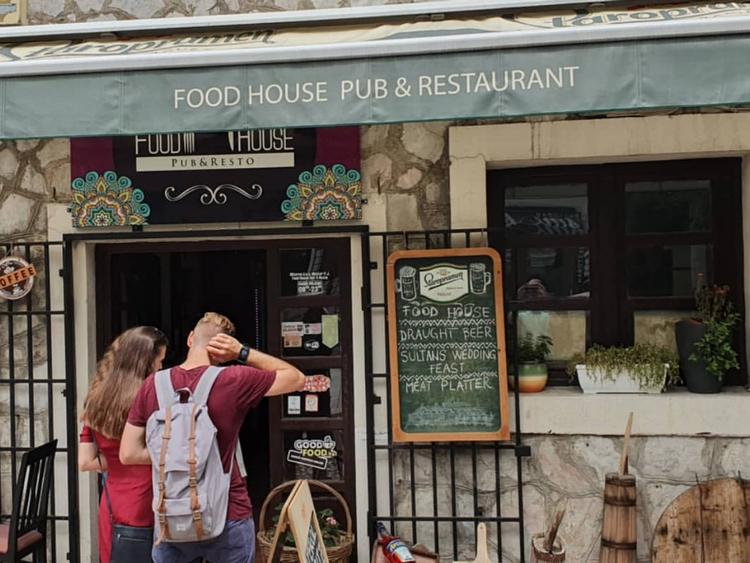 Food House