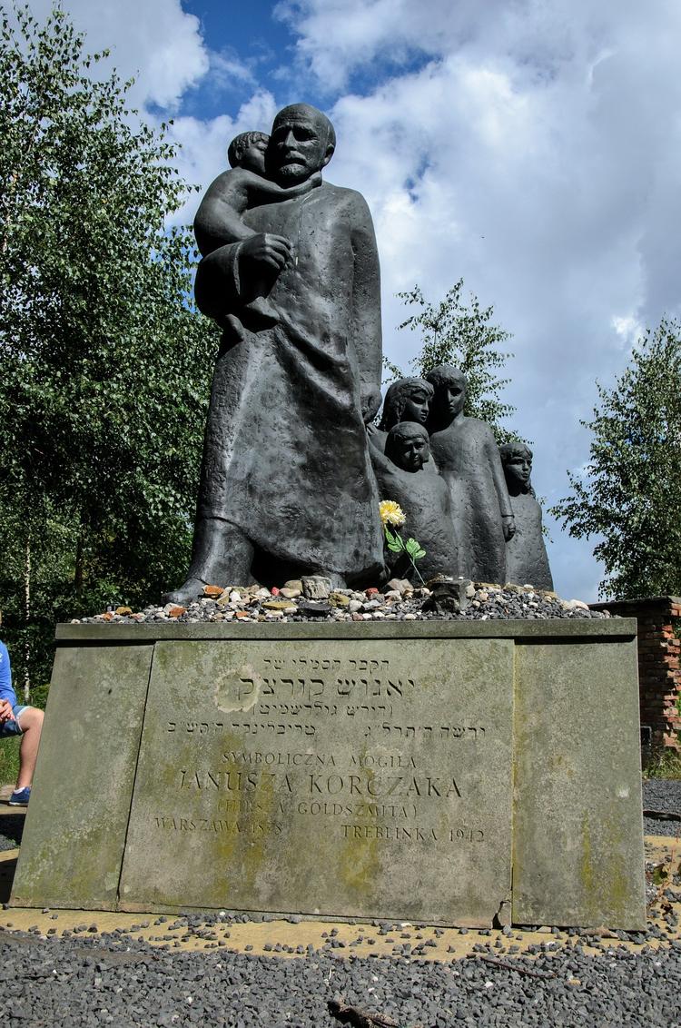 Janusz Korczak Monument