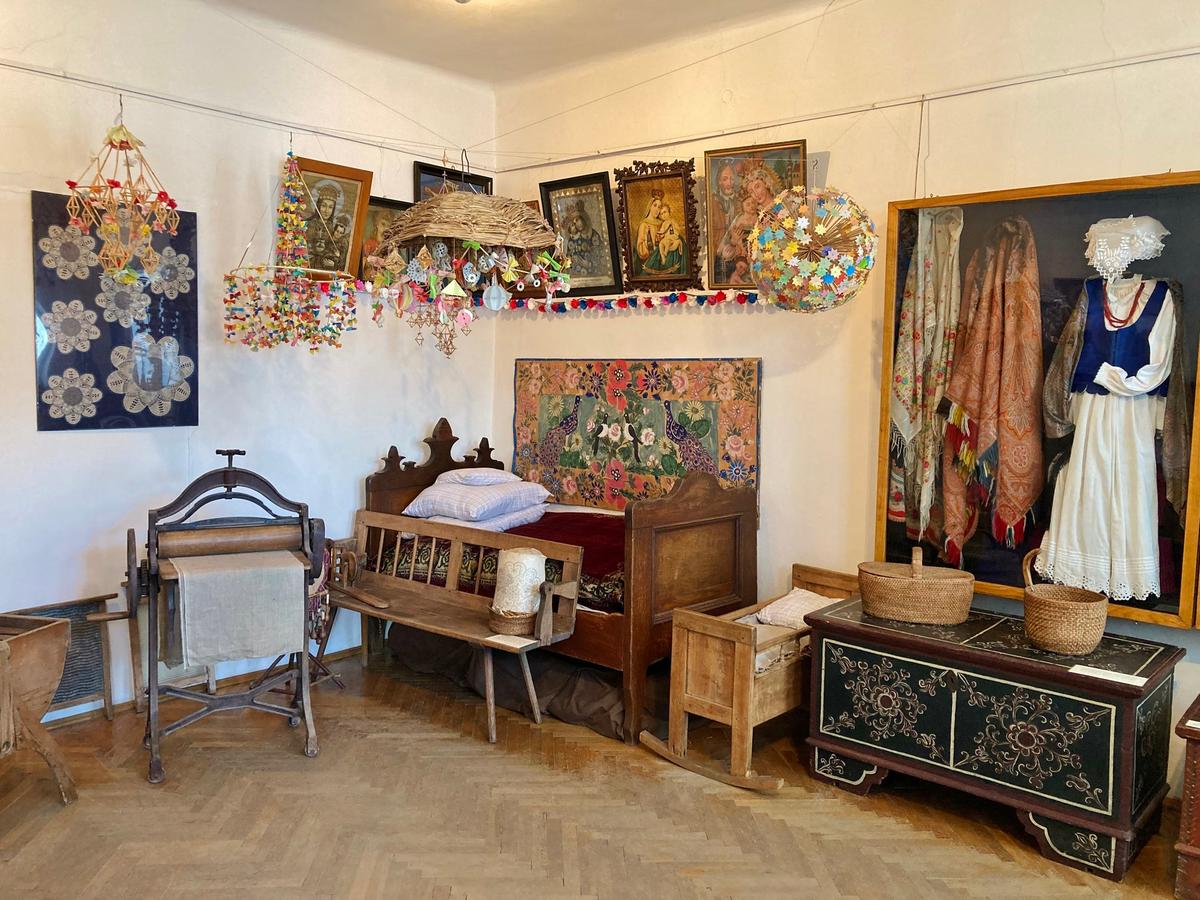 Gallery image