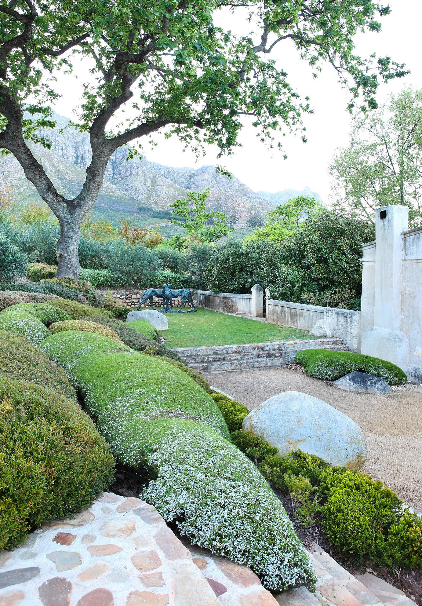 Dylan Lewis Sculpture Garden
