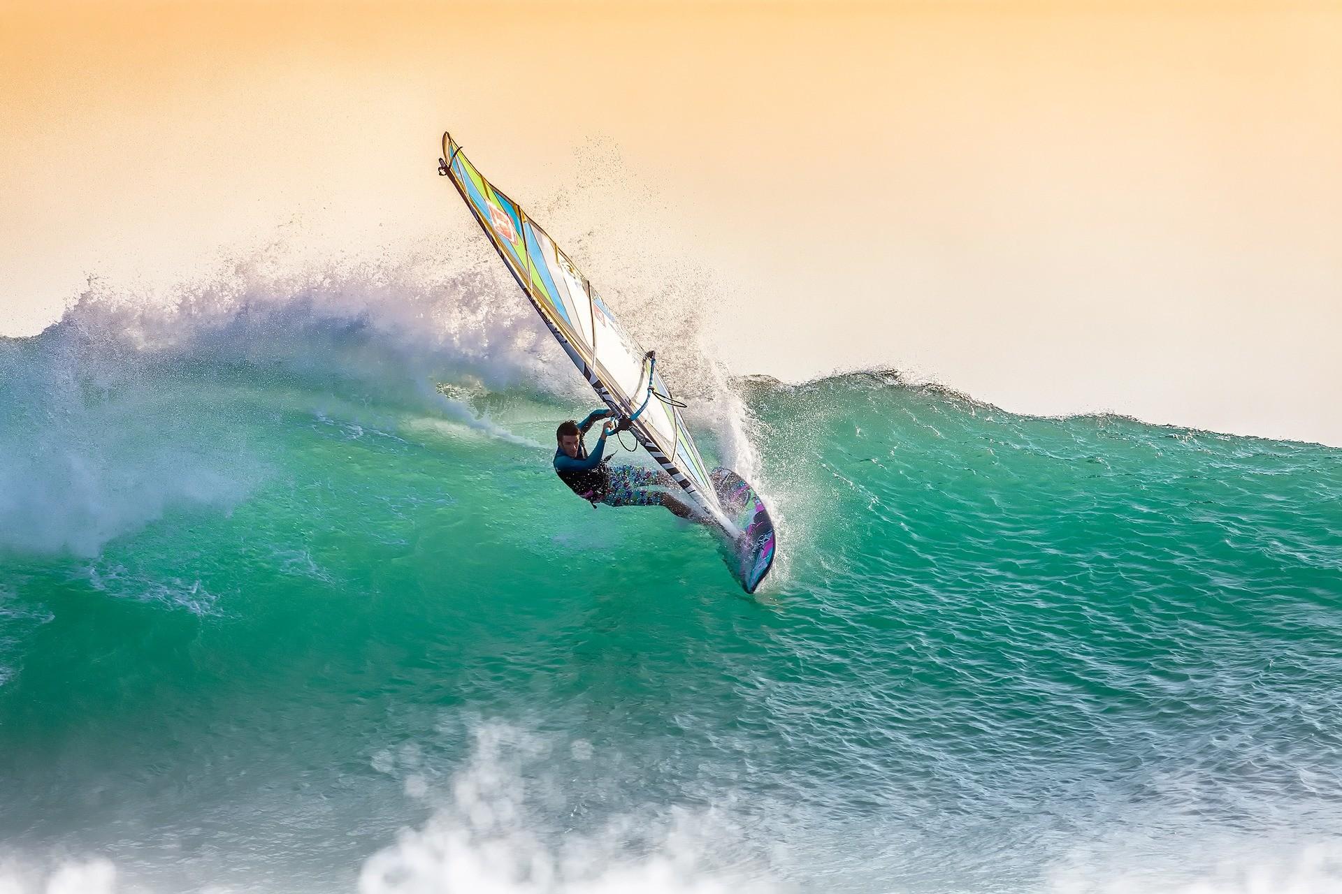 The 5 Best Places to Windsurf in the USA