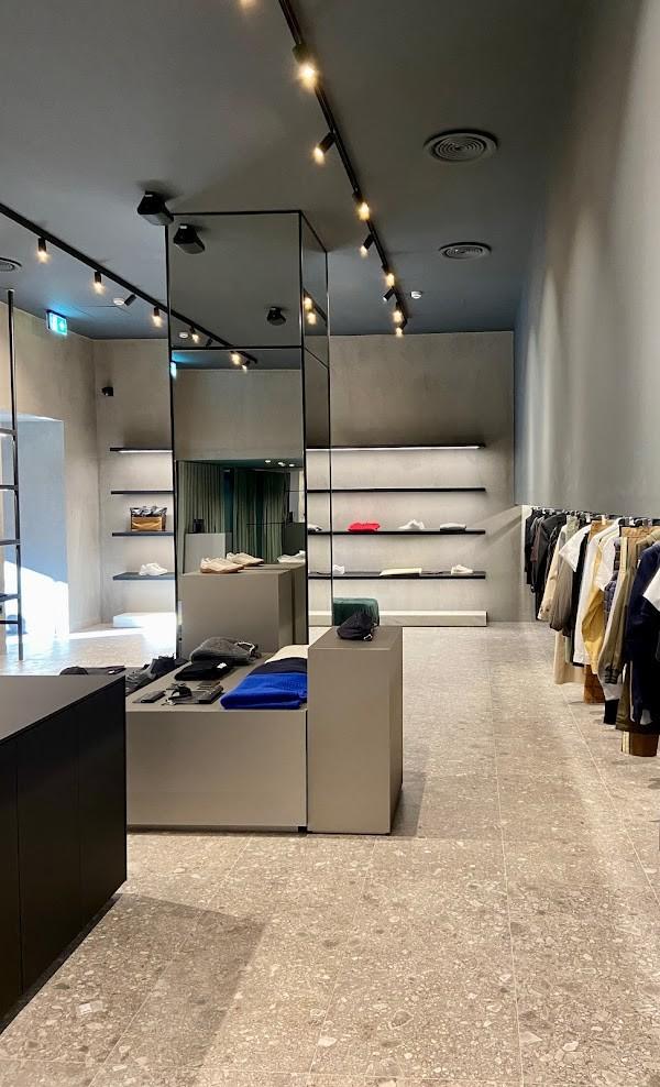IHAN Store