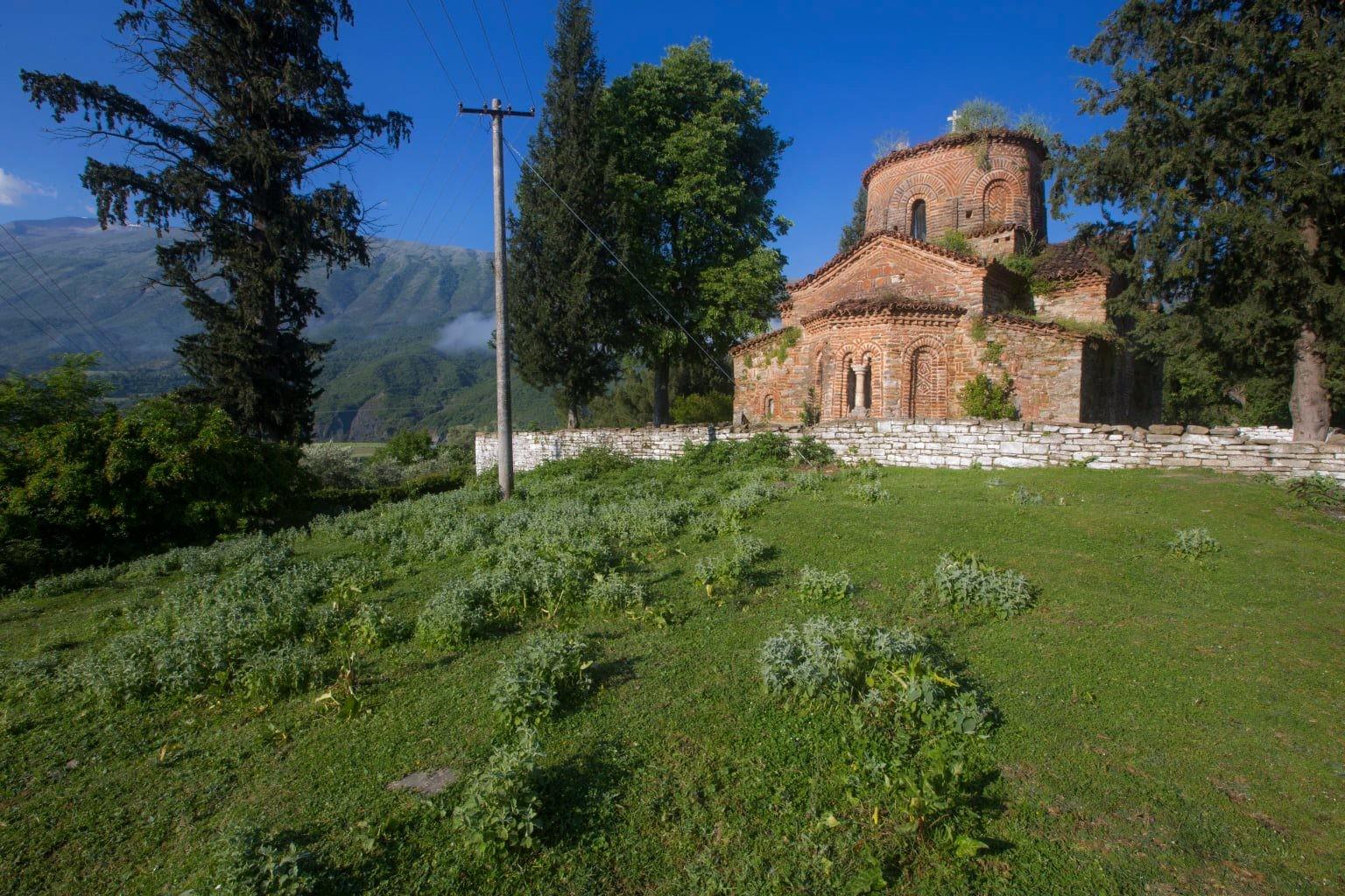 Shën Mëria church, Kosina