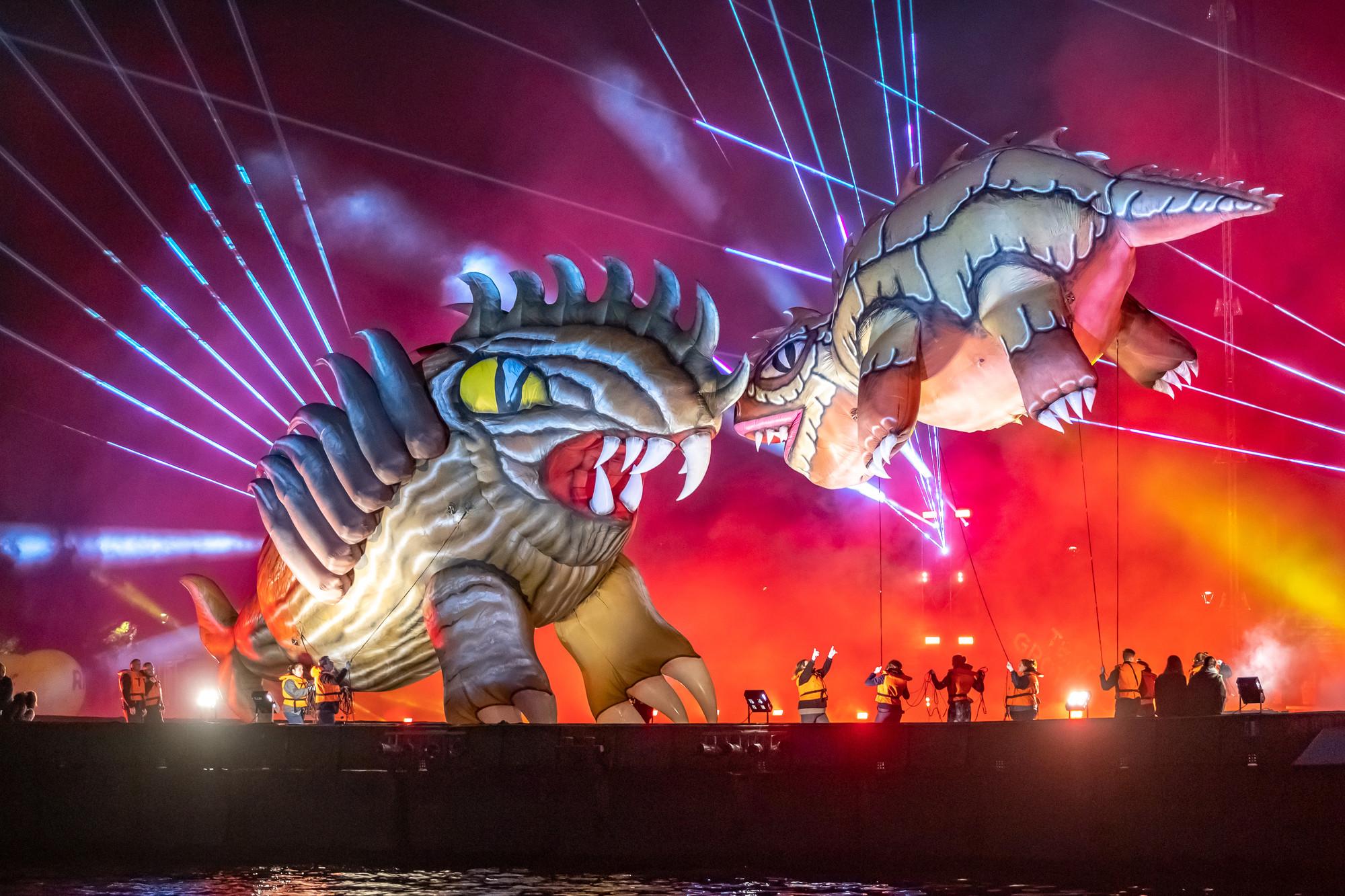Kraków Dragon Parade: Outdoor Dragon Show on the Wisła River