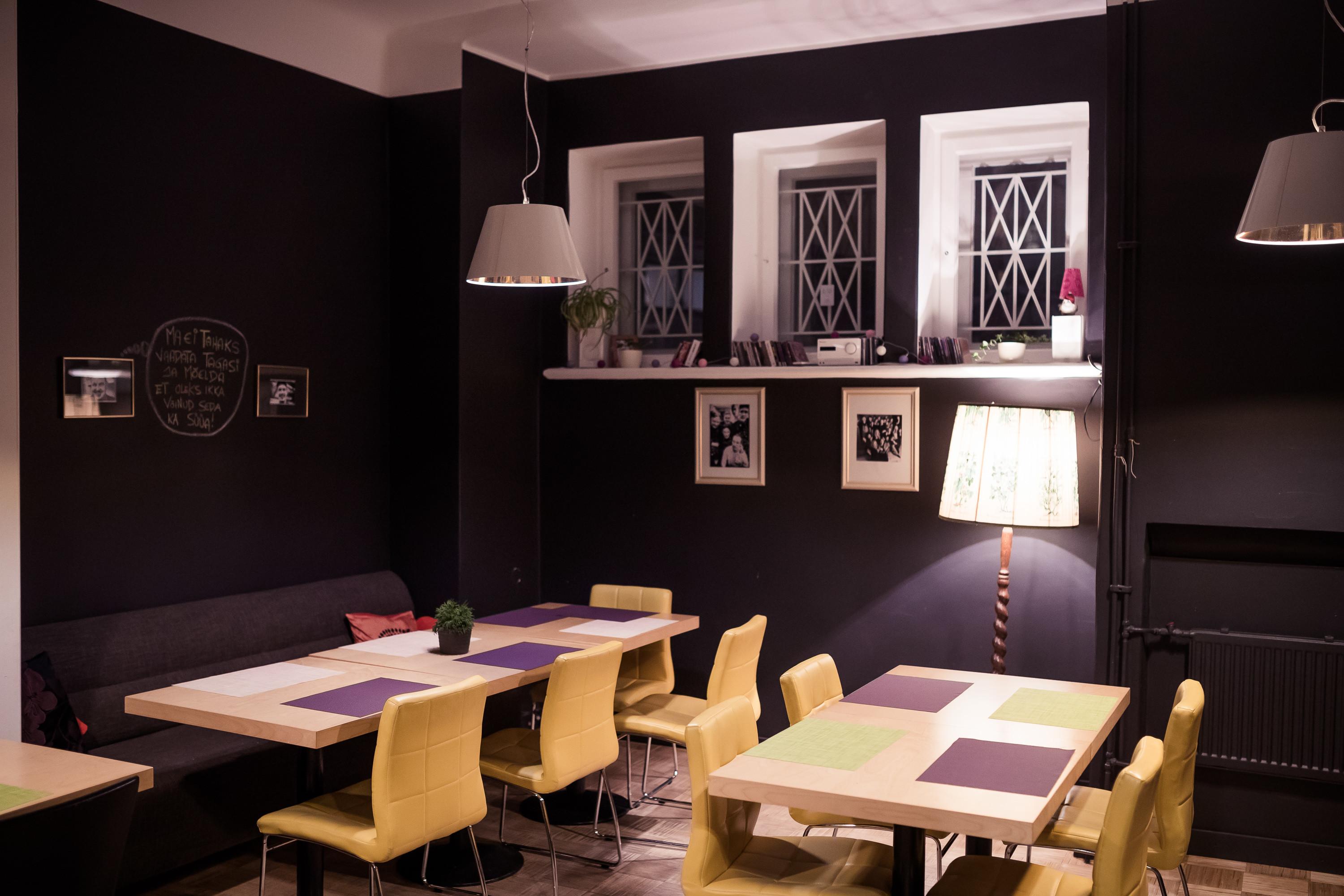 Spargel family restaurant