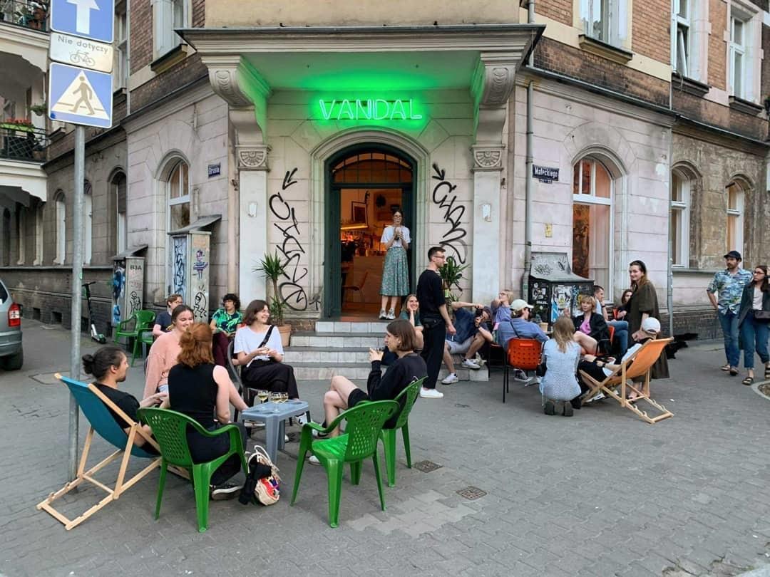 Vandal Cafe