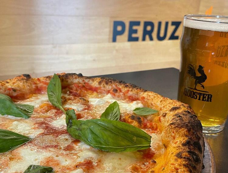 Pizzeria Peruzza
