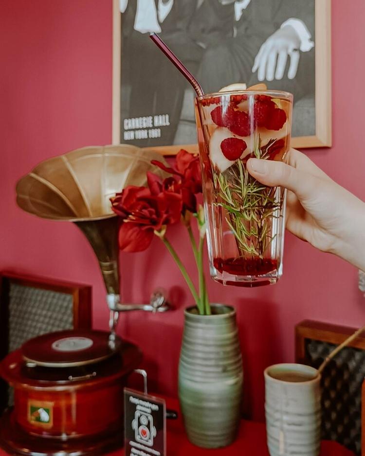 Vinyl Cafe
