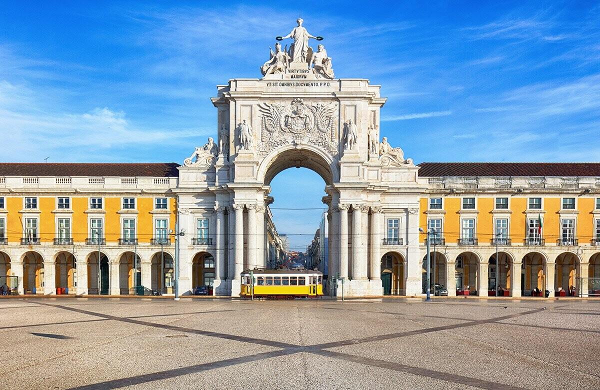 Getting Around Lisbon: Trams, Metro, Buses and More