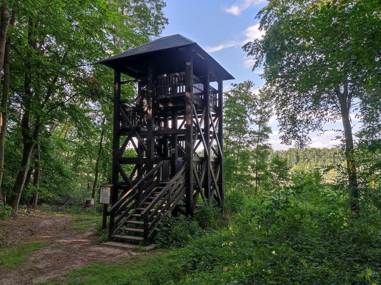 Birdwatching tower on Trzcielińskie Swamp