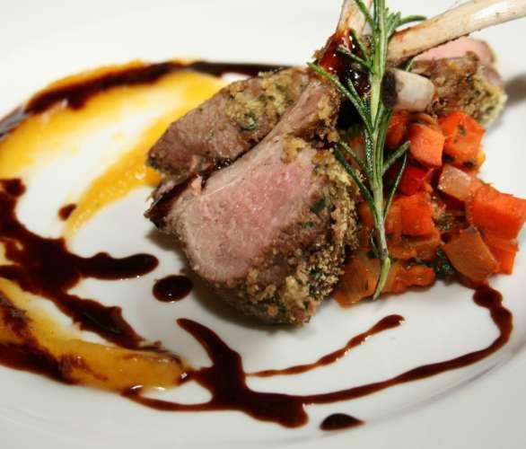 Flat Iron Bar & Roadhouse