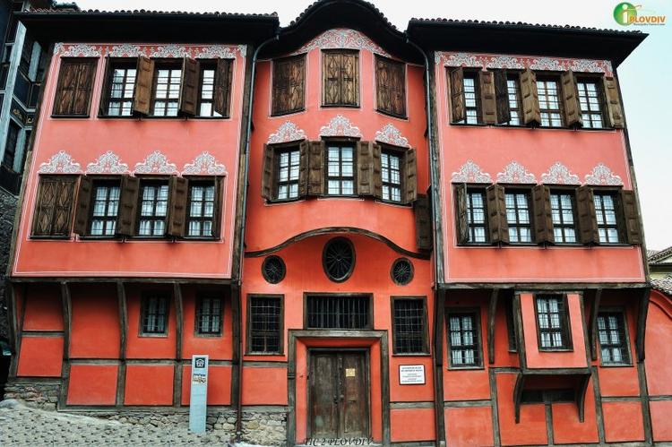 Regional History Museum Bulgarian National Revival Exposition