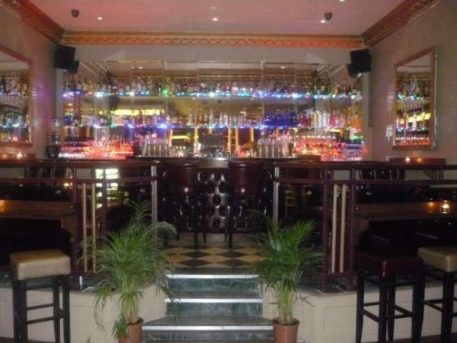 Harry's On The Green