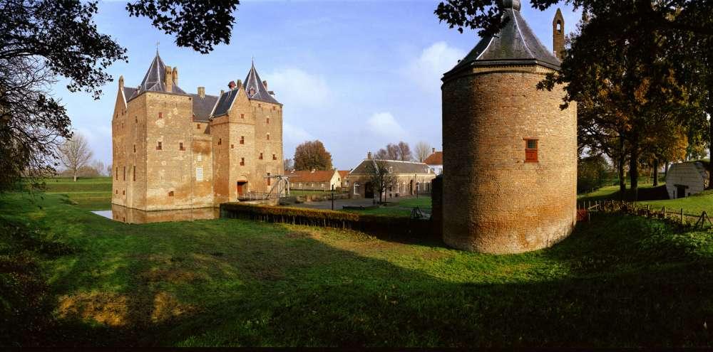Slot Loevestein  
