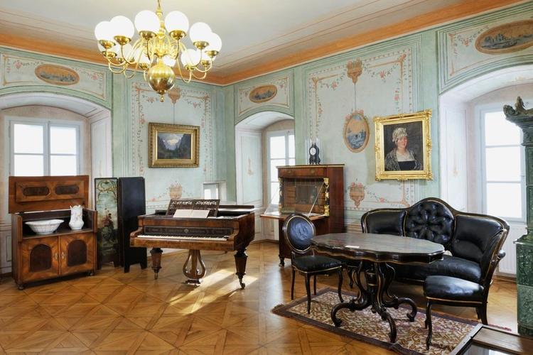 Khislstein Castle & The Museum of Gorenjska