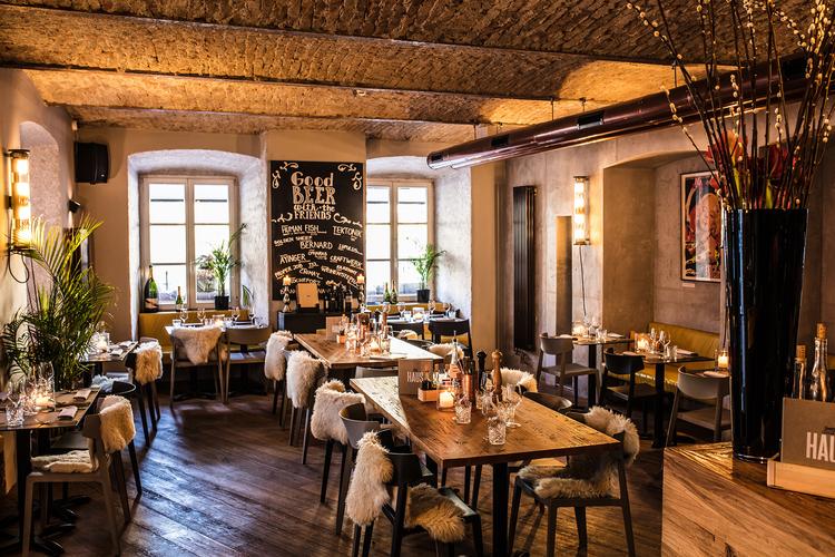 Vander Haus and Restaurant