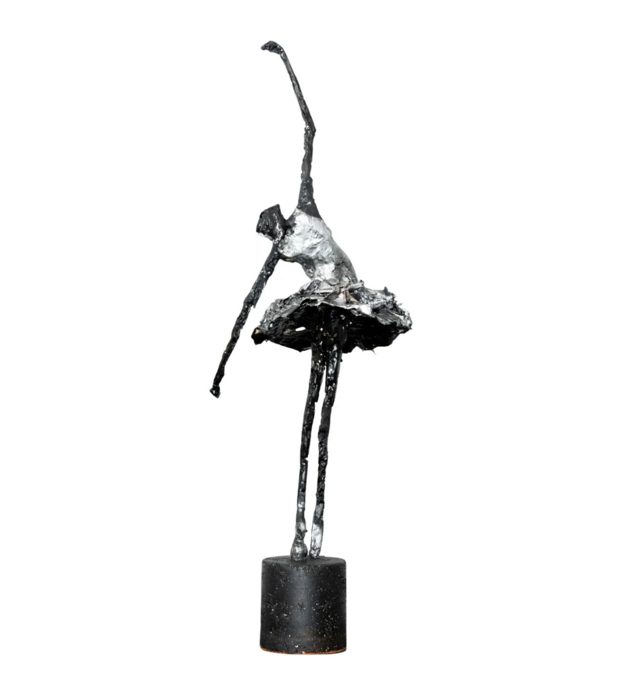 Solo exhibition: 'Sepekere' by Mmutla Mashishi at Asisebenze Art Gallery