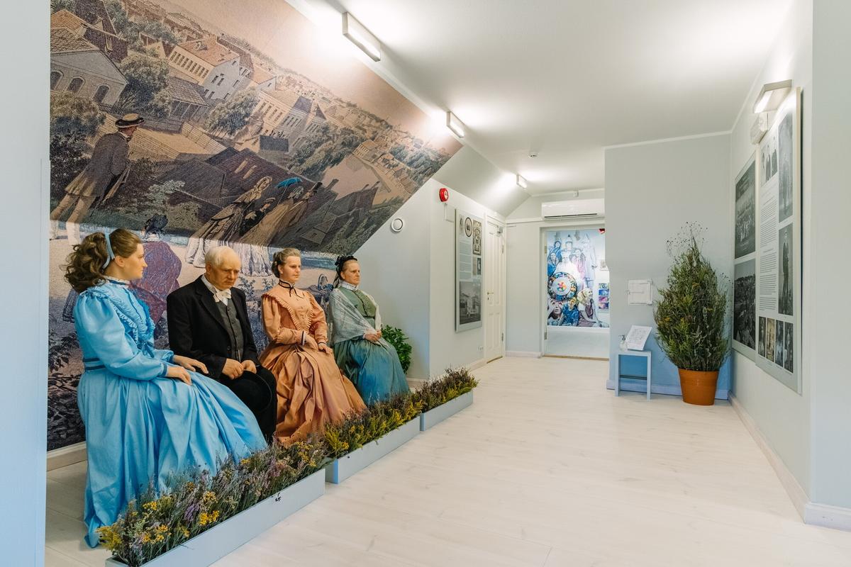 Gallery image