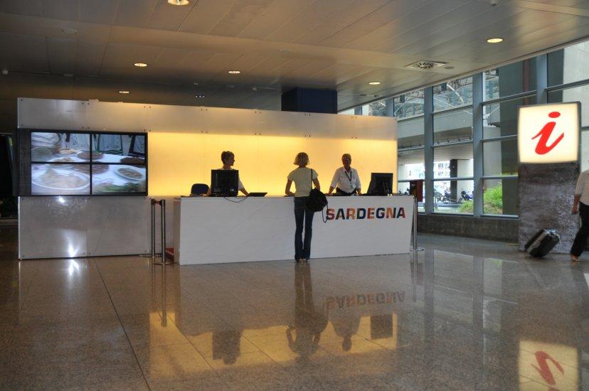 Infopoint Aeroporto Elmas