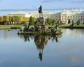 Большой Дворец в Петергофе